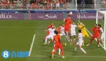 国足0vs0逼平塔吉克斯坦，全场唯一进球被吹越位进球无效！

 #国足亚洲杯# 