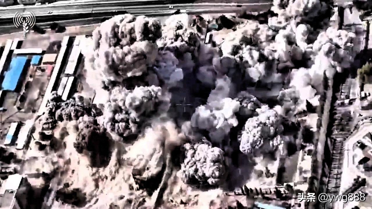 以色列空军袭击伊朗德黑兰军事总部

美国有线电视新闻网已核实以色列空军发布的视频