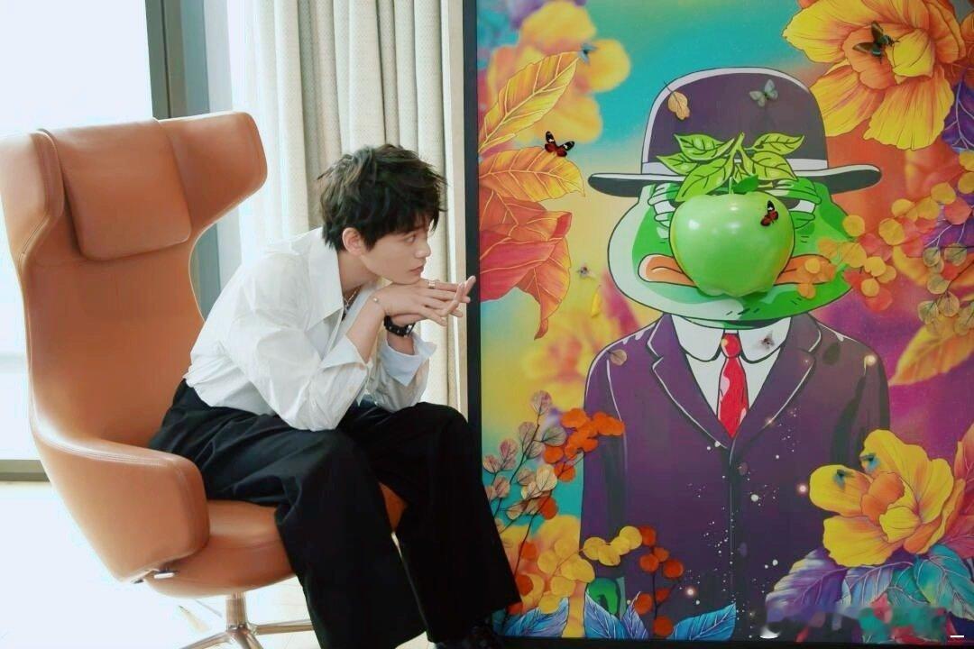 丁禹兮[超话] 💚丁禹兮卫韫 💚丁禹兮张海虾 你比星辰更耀眼，你比花朵更美丽