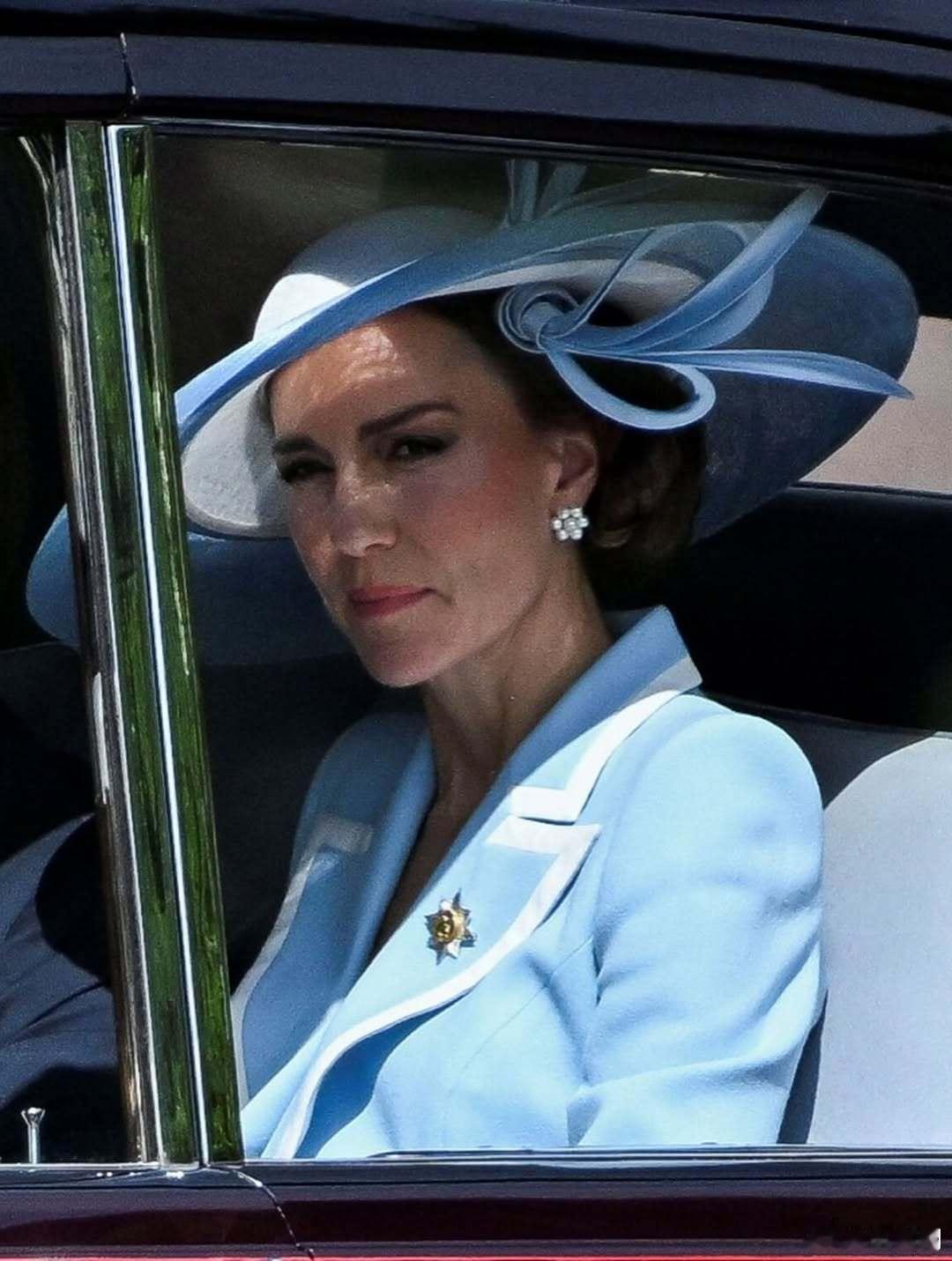 英国王室 🇬🇧6月13日，威尔士王妃凯瑟琳和孩子们出席2026年度Troop