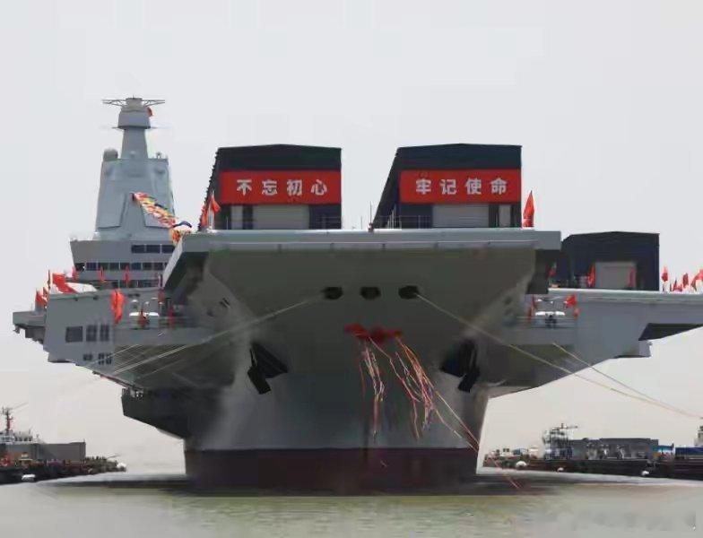 004航母建造速度恐怖，半年内即可下水，外媒哀叹：比全球都快?全球航母建造规律，