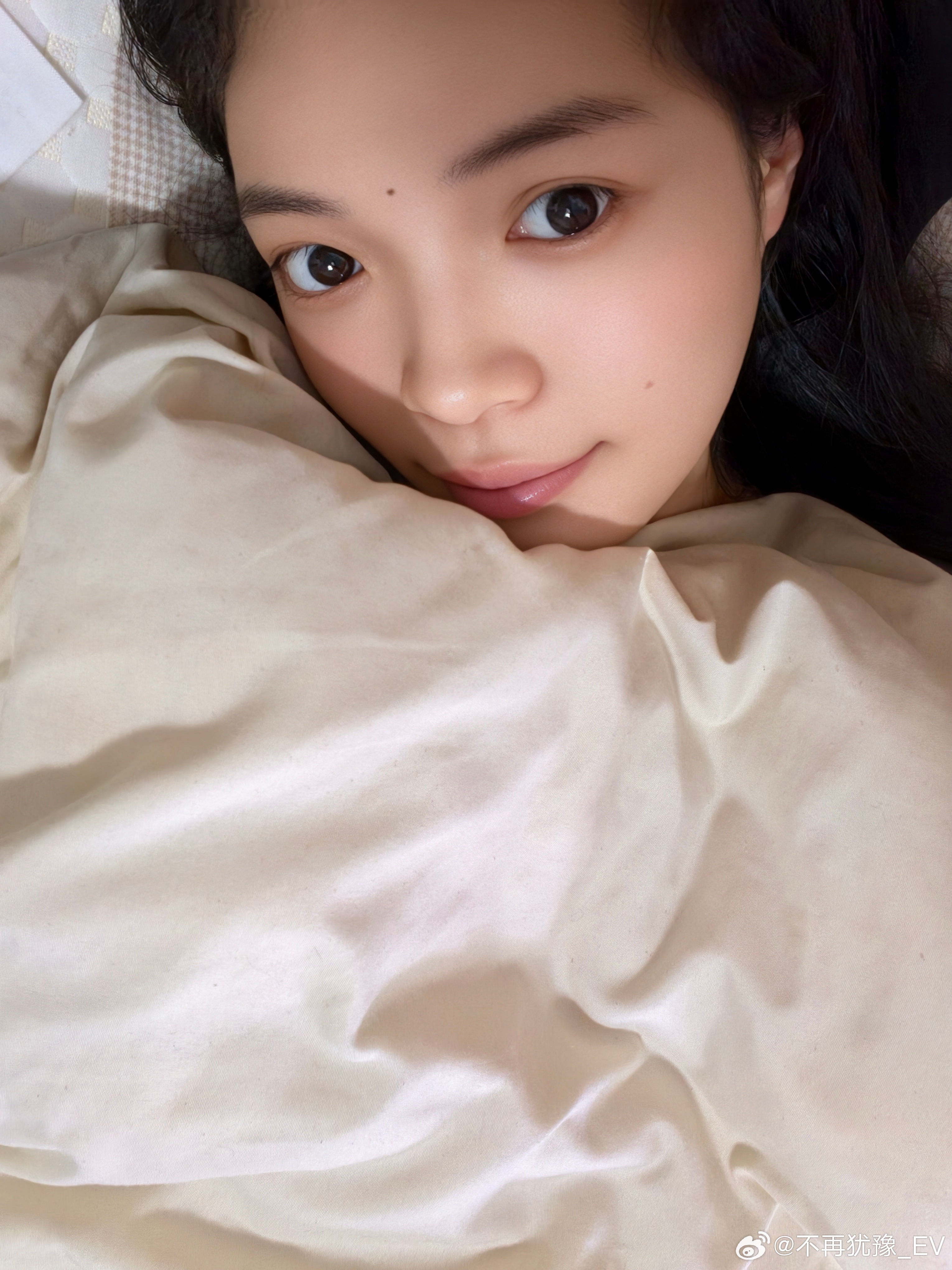 早上好啊一觉睡到自然醒，太舒服了你们都起了吗？