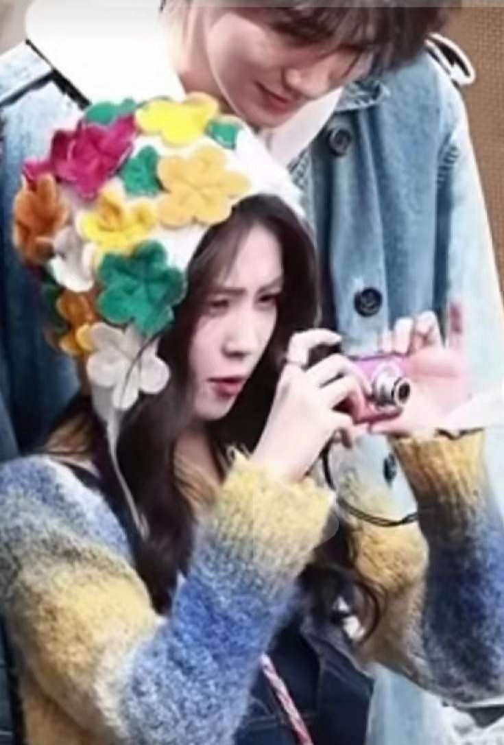#张真源白鹿体型差##张真源白鹿超绝bg感# 哦莫，莫名嗑到了白鹿张真源，两人的