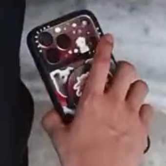 义乌呢 快给朕做这个陈哲远同款zan宝手机壳