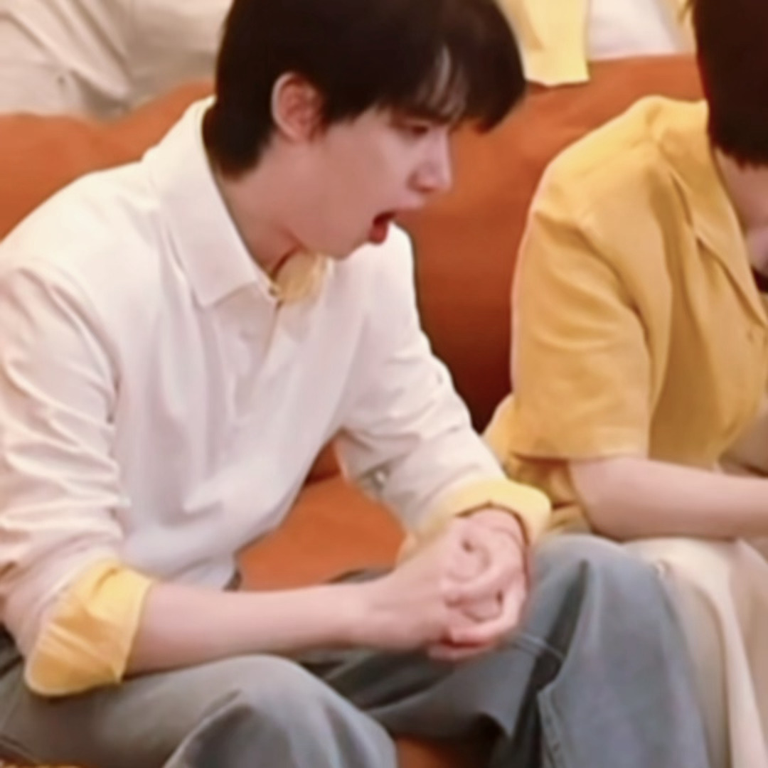 咪先睡了 💤 