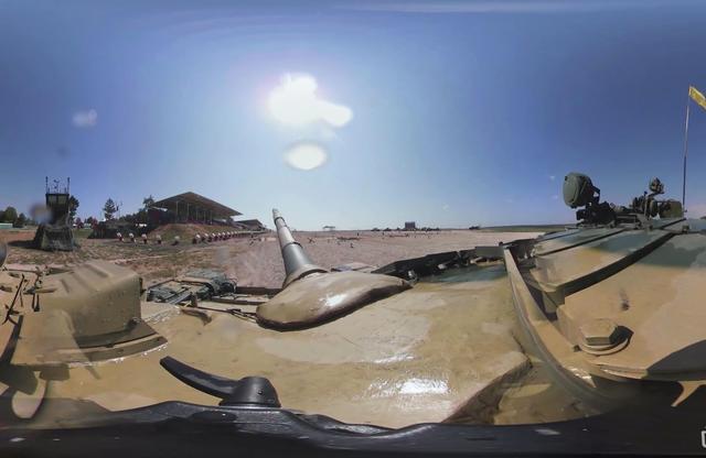 图穷匕见！特朗普直言他想要的是委内瑞拉石油而非民主，警告委将所有石油、土地和所有