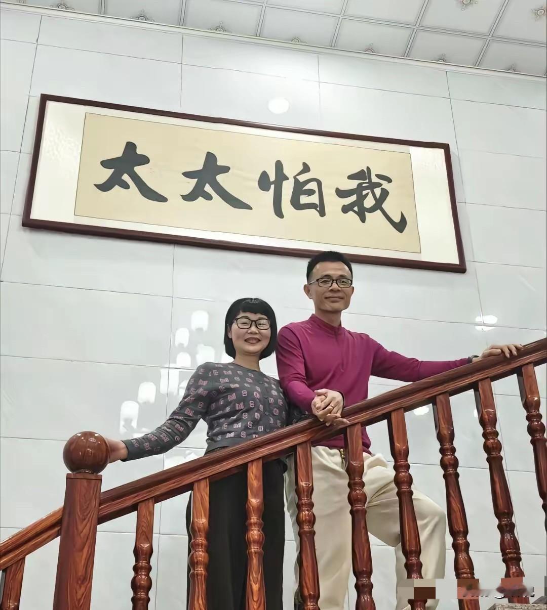 毛笔字从左到右读，还是从右到左读呢？