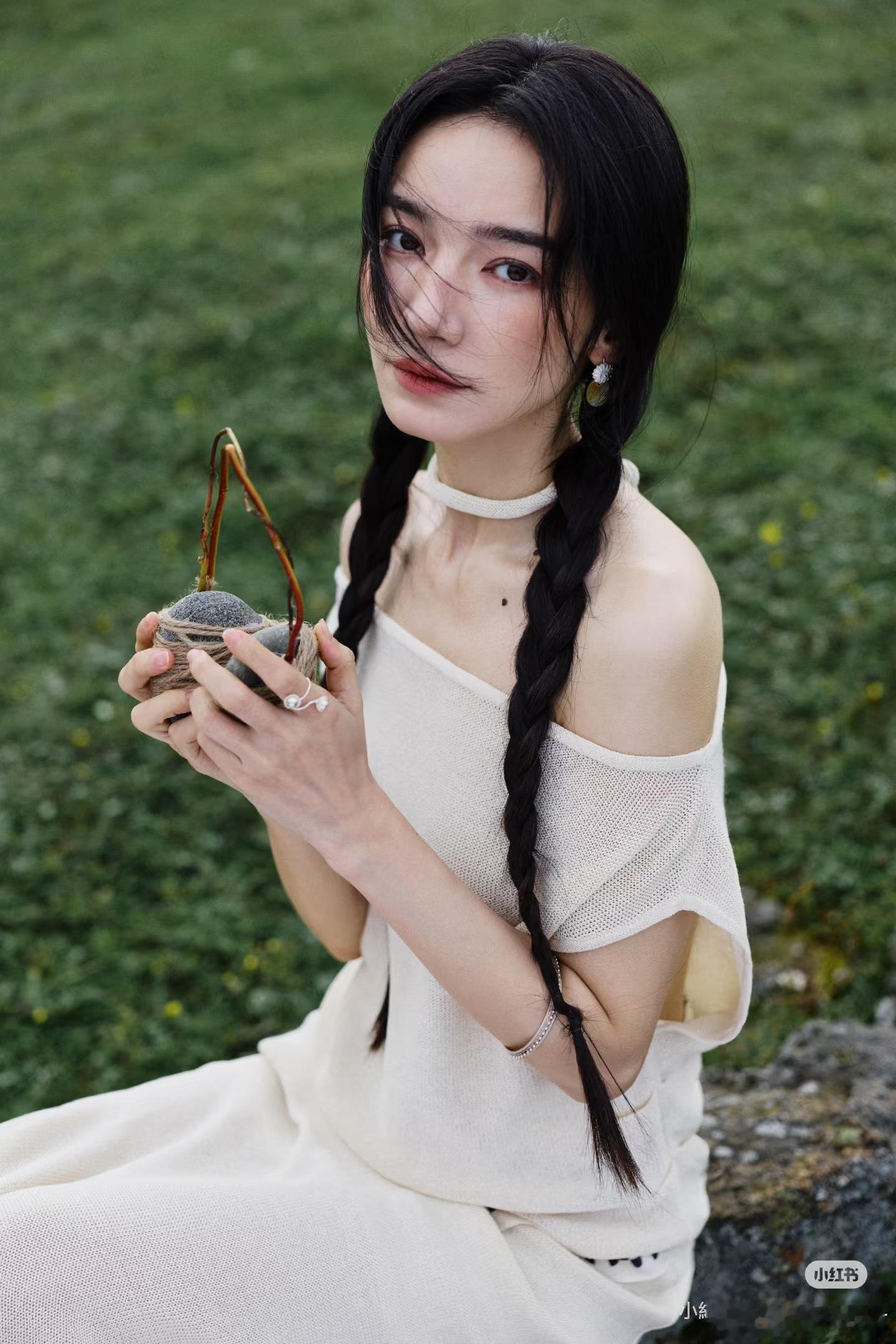 代斯姐姐生日快乐🎂，希望姐姐越来越好，演艺之路顺利长虹浪姐万花筒浪姐