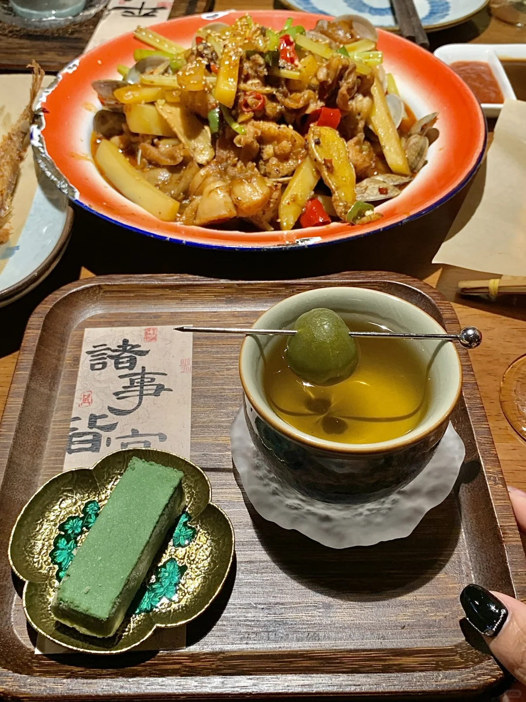 杭州首家！！新中式美学小酒馆🍺美哭了…
