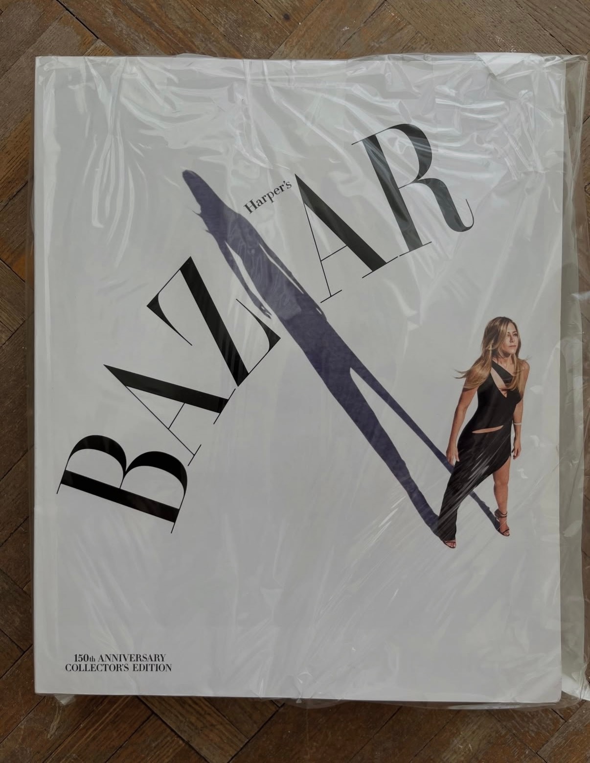 处于巅峰时期的Bazaar 美国🖤， 拥有着开疆拓土般的创造力…..时尚灵感解