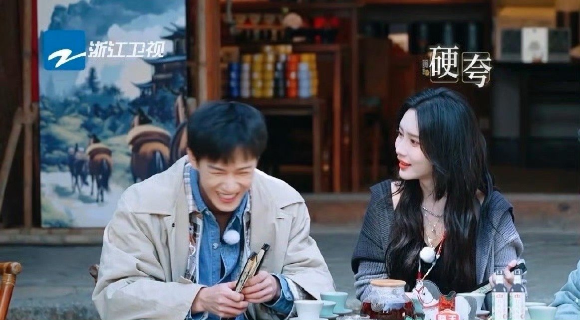 孟子义认证李昀锐是旅游搭子  节目中孟子义认证李昀锐为旅游搭子，开车稳是关键因素