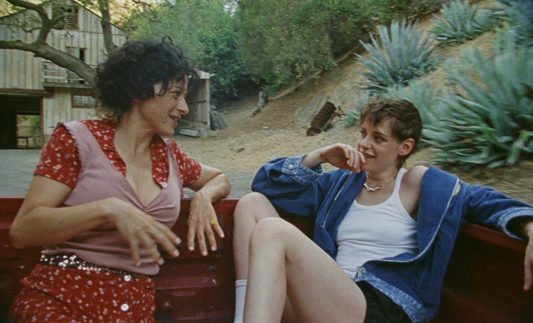 更多Kristen Stewart克里斯汀斯图尔特之前和Alia Shawkat