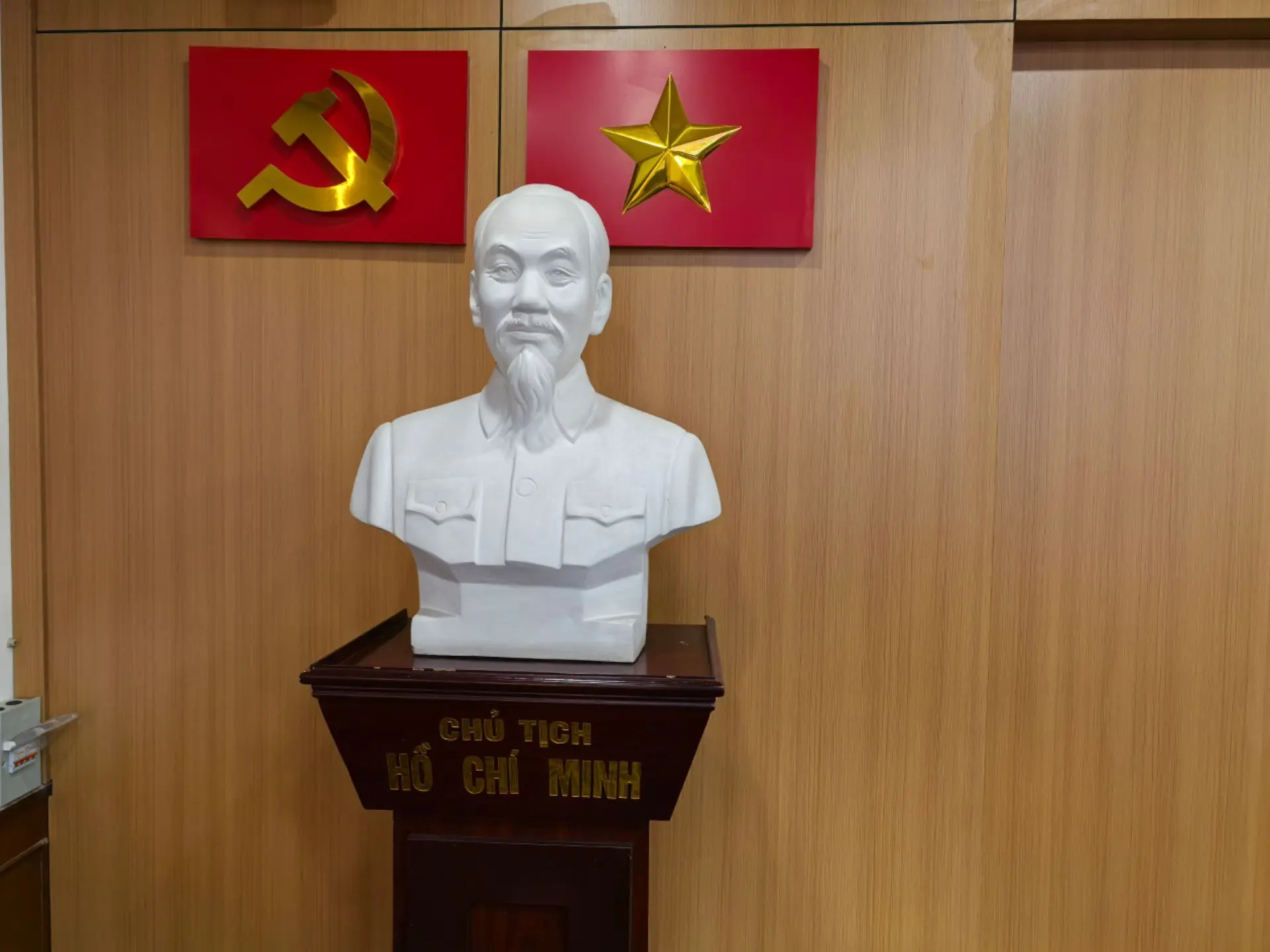 一个国家对开国领袖的崇敬！