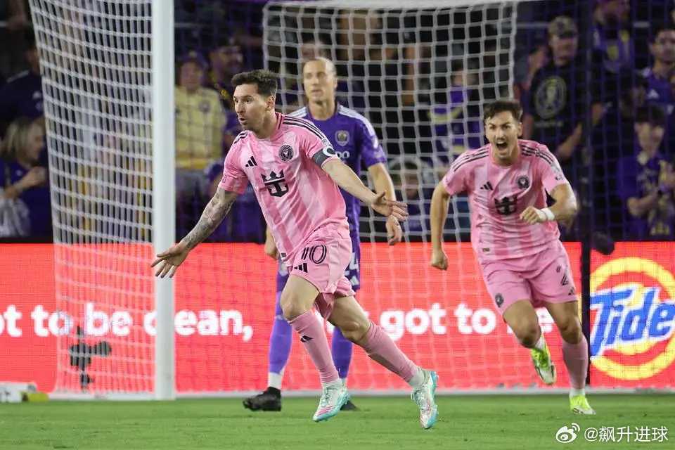 4-2！迈阿密半场连扳4球获赛季首胜 38岁梅西2射1传+生涯进898球北京时间