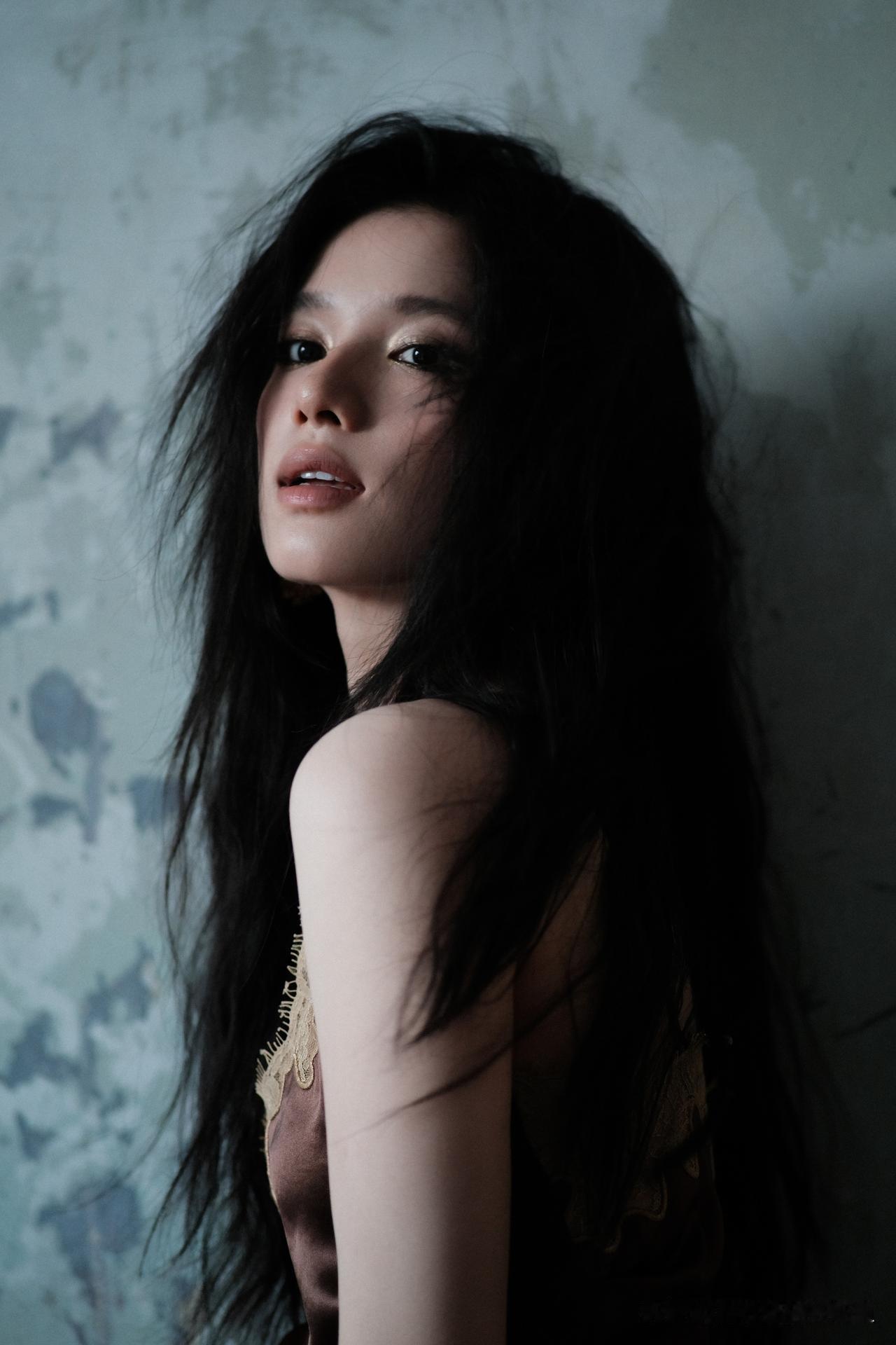 张婧仪分享图片