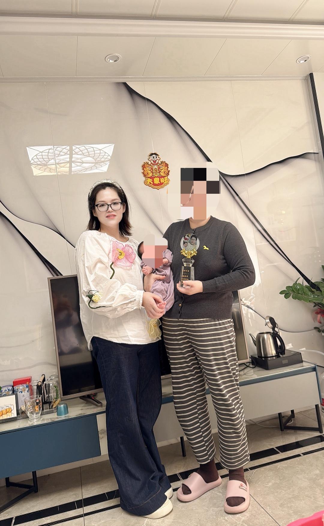 分享我这周有趣的事：别在心里养一条毒蛇，它最先咬的是你自己。
       很多