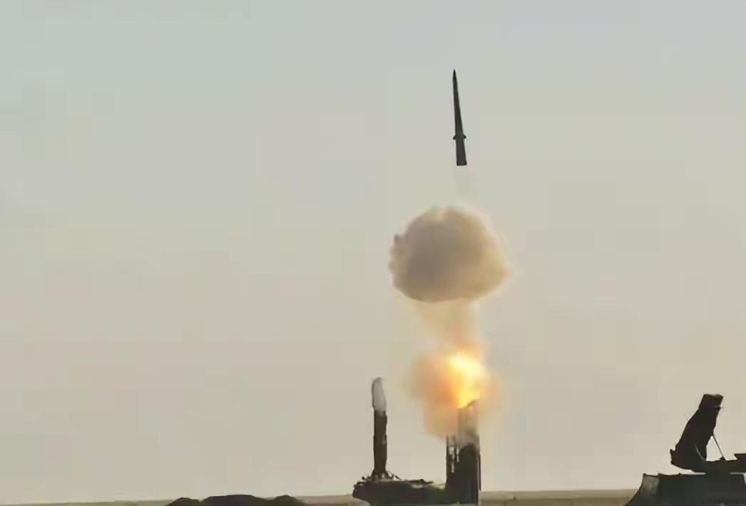 2026年1月12日，俄罗斯防空指挥官在电视节目公开宣称，用2枚改进版的S - 