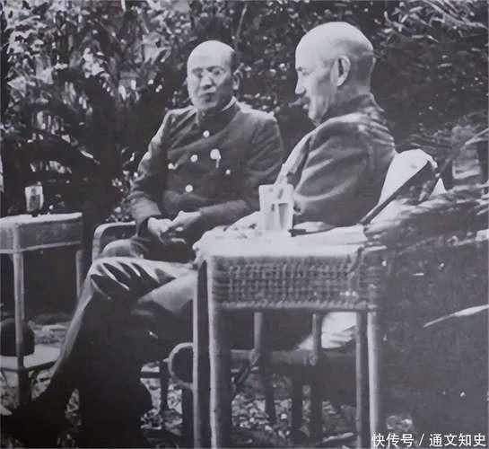 1966年，白崇禧病逝，蒋介石去吊唁，在灵堂上问白家人有何困难，白崇禧小儿子的一