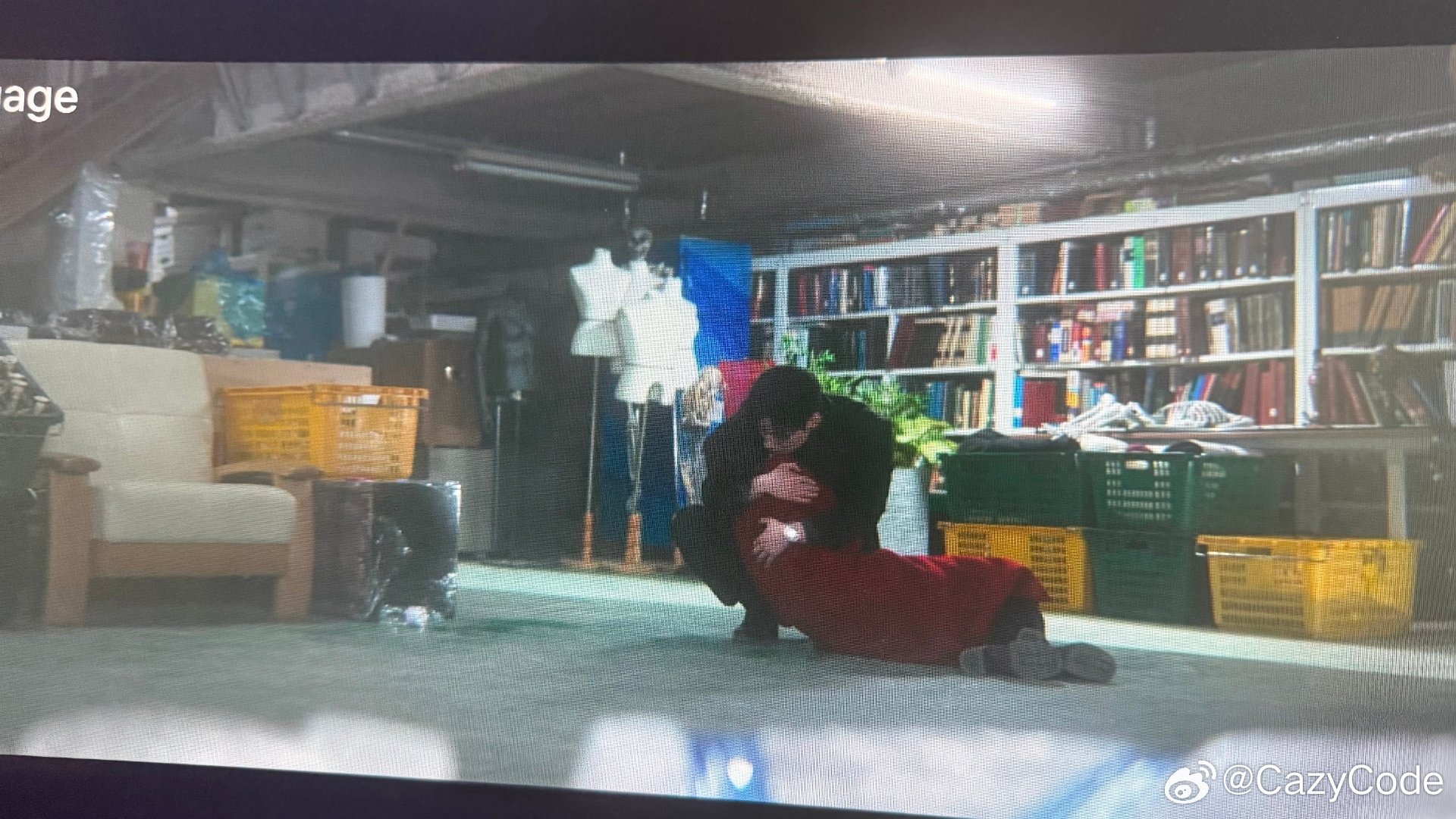 不看了不看了等下个礼拜完了再一起看呜呜呜