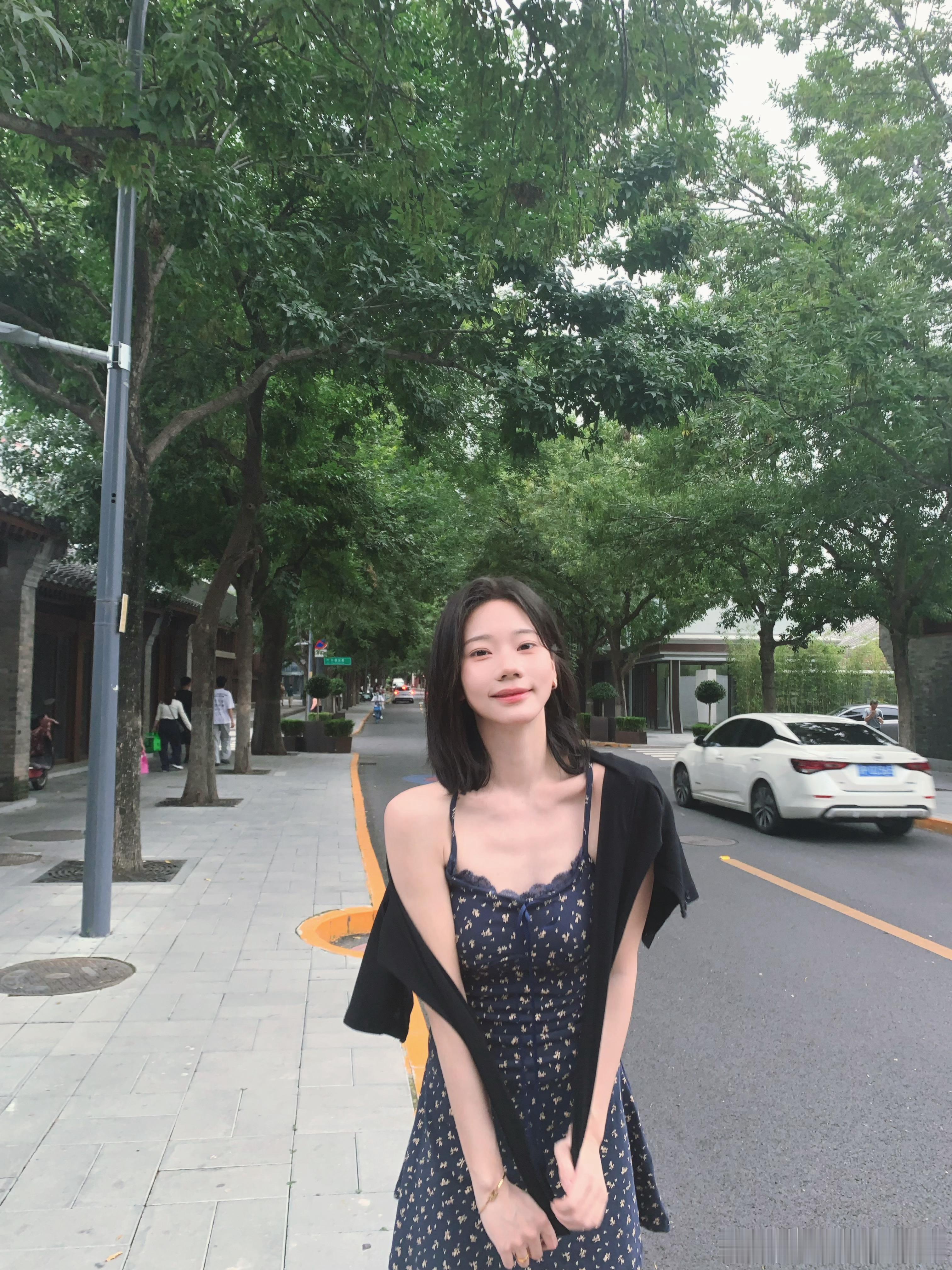 张紫宁最新物料小白袜的味道想知道 