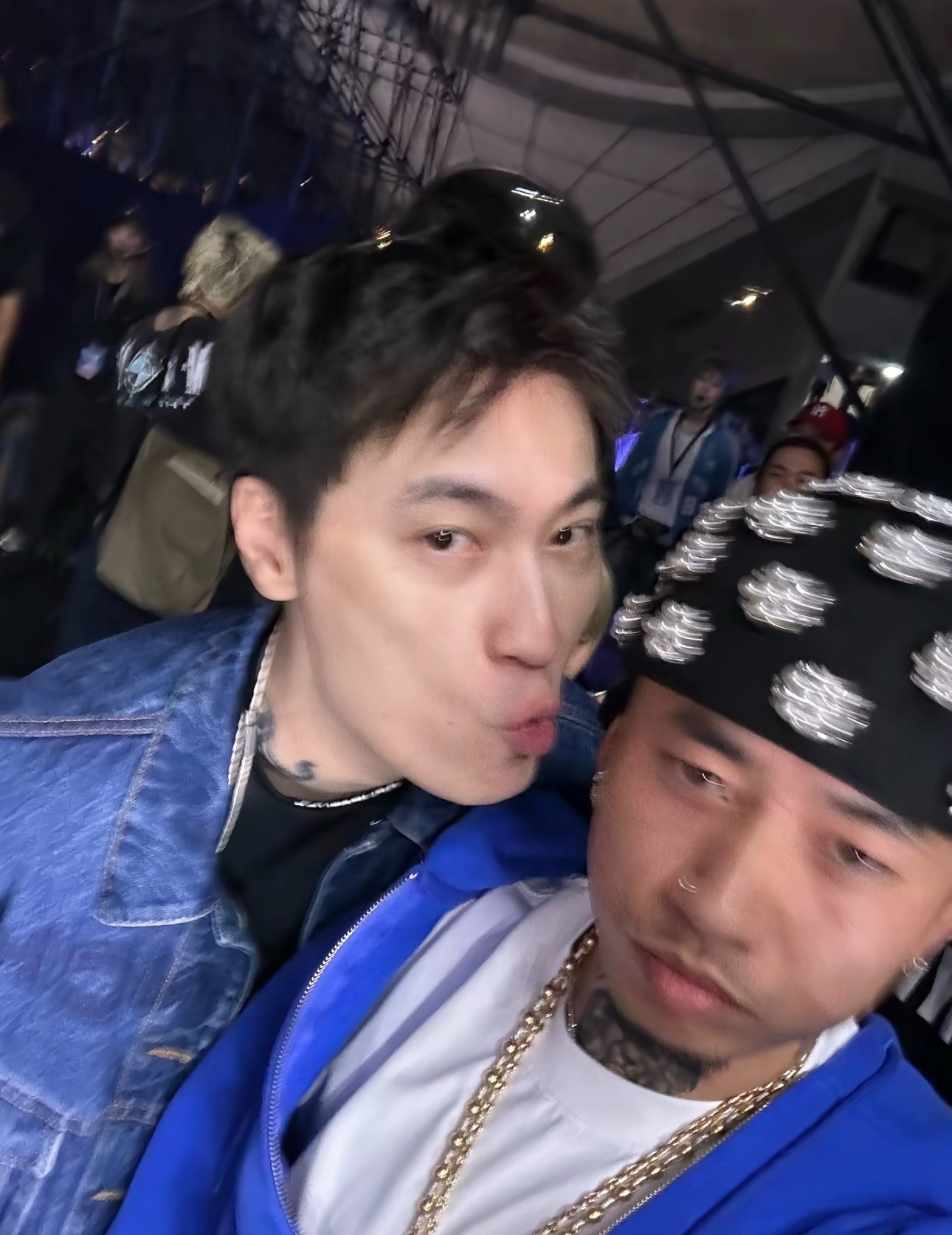 马思唯晒出和Ty魔性合照！马思唯