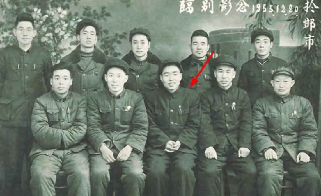 1990年辽宁新任省长上任时遭遇警察掌掴，这场突发事件最终是如何得到妥善处理的？