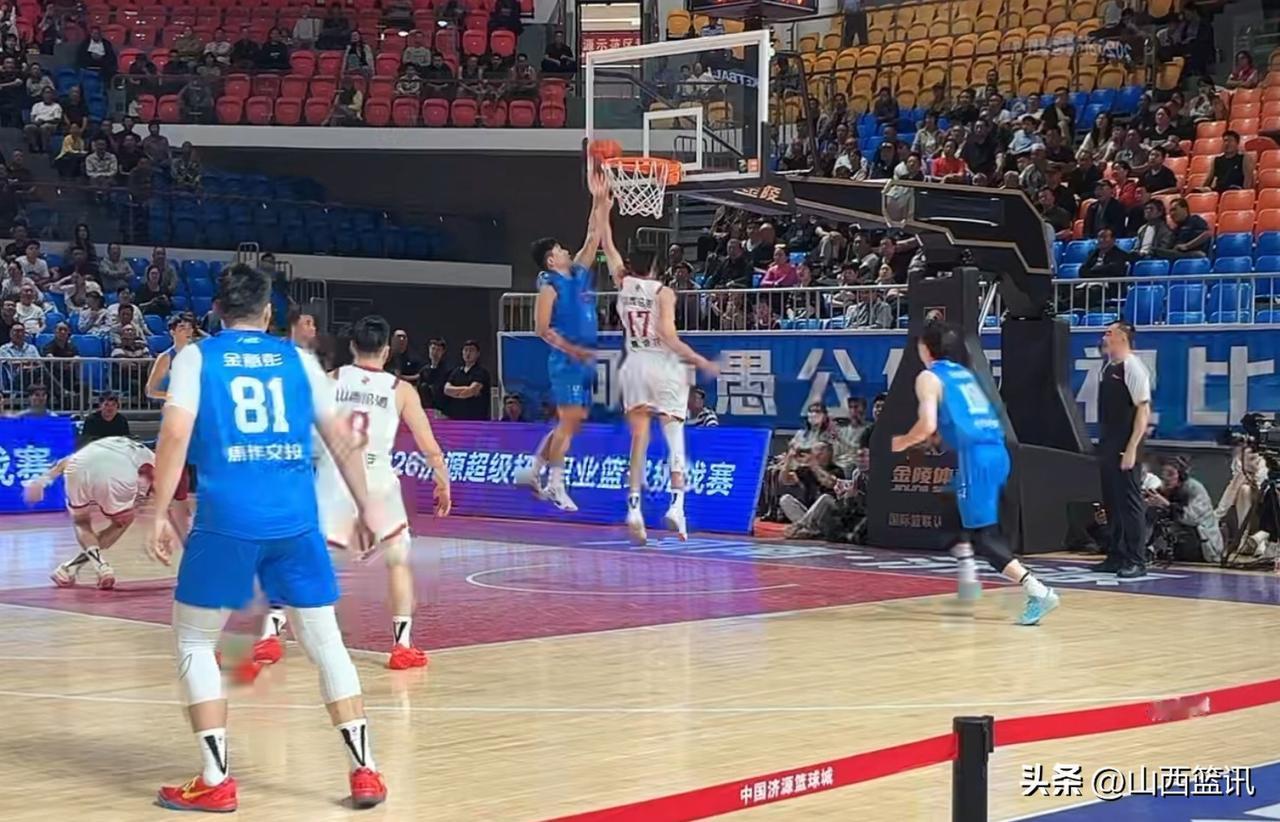山西汾酒男篮94-75焦作文旅男篮，拿下济源超级杯首场胜利。
今天晚上，山西汾酒