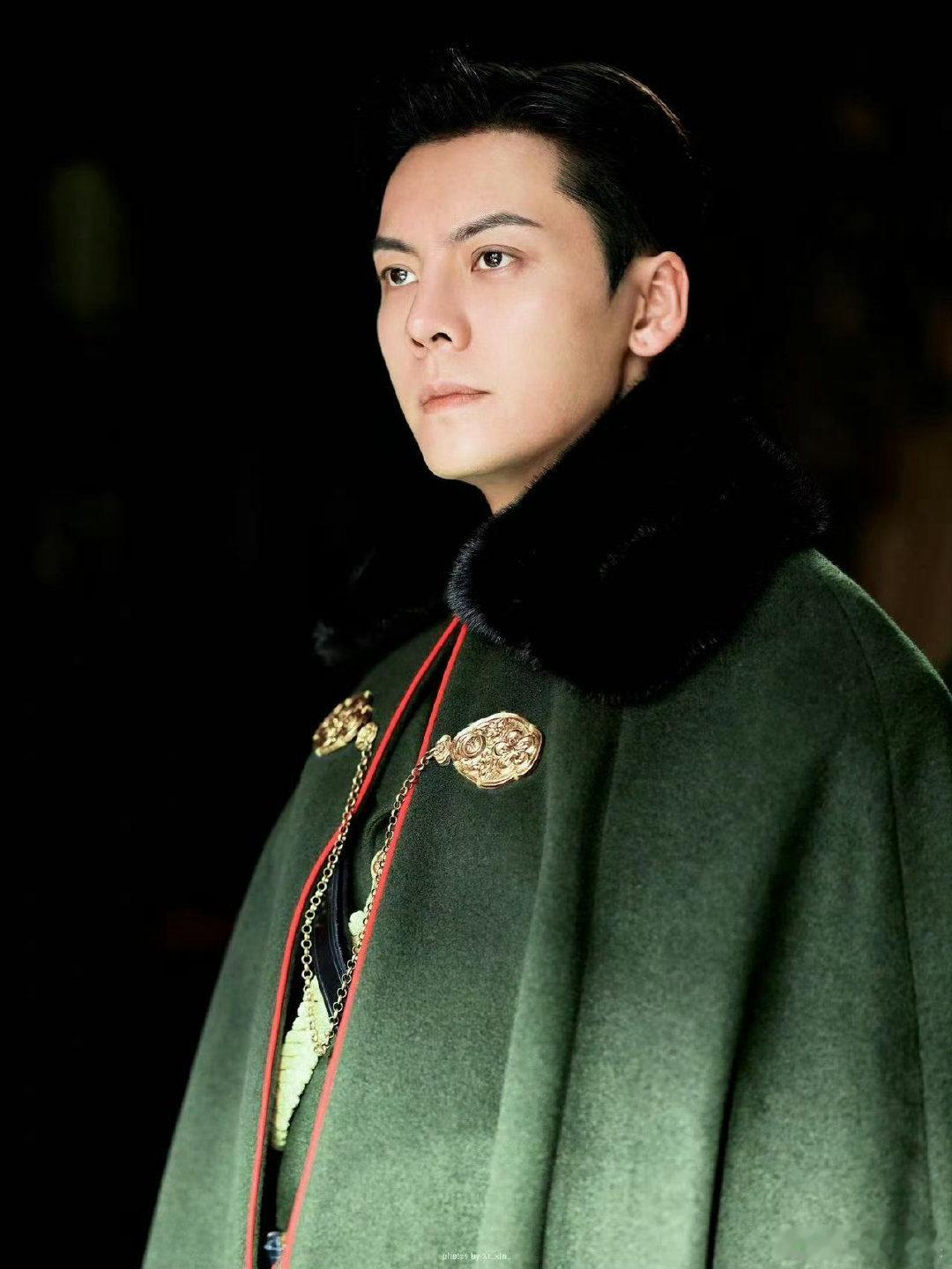 陈伟霆陈伟霆为九门十年不接军装戏内娱角色执念天花板实锤！陈伟霆赌上十年档期，就等