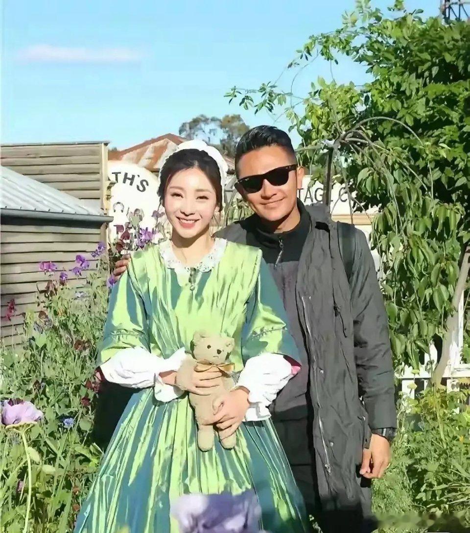 到底是谁在编排啊，柳岩他们俩怎么可能是一对 ​​​