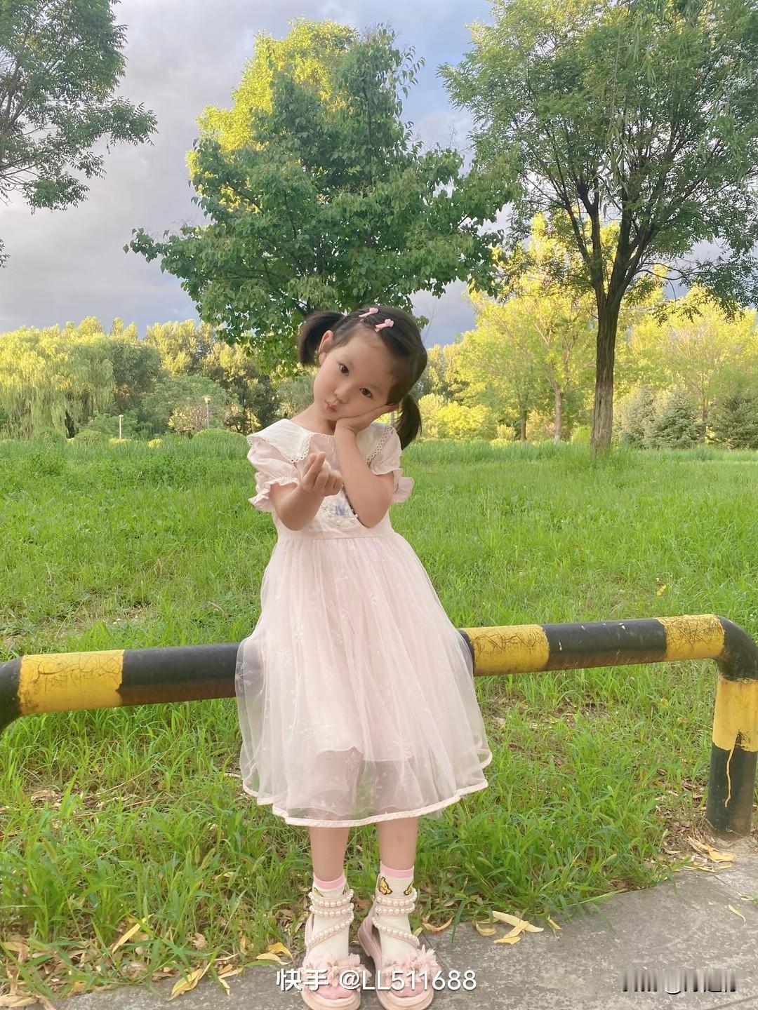 小公主的梦幻时刻👗🌳💖