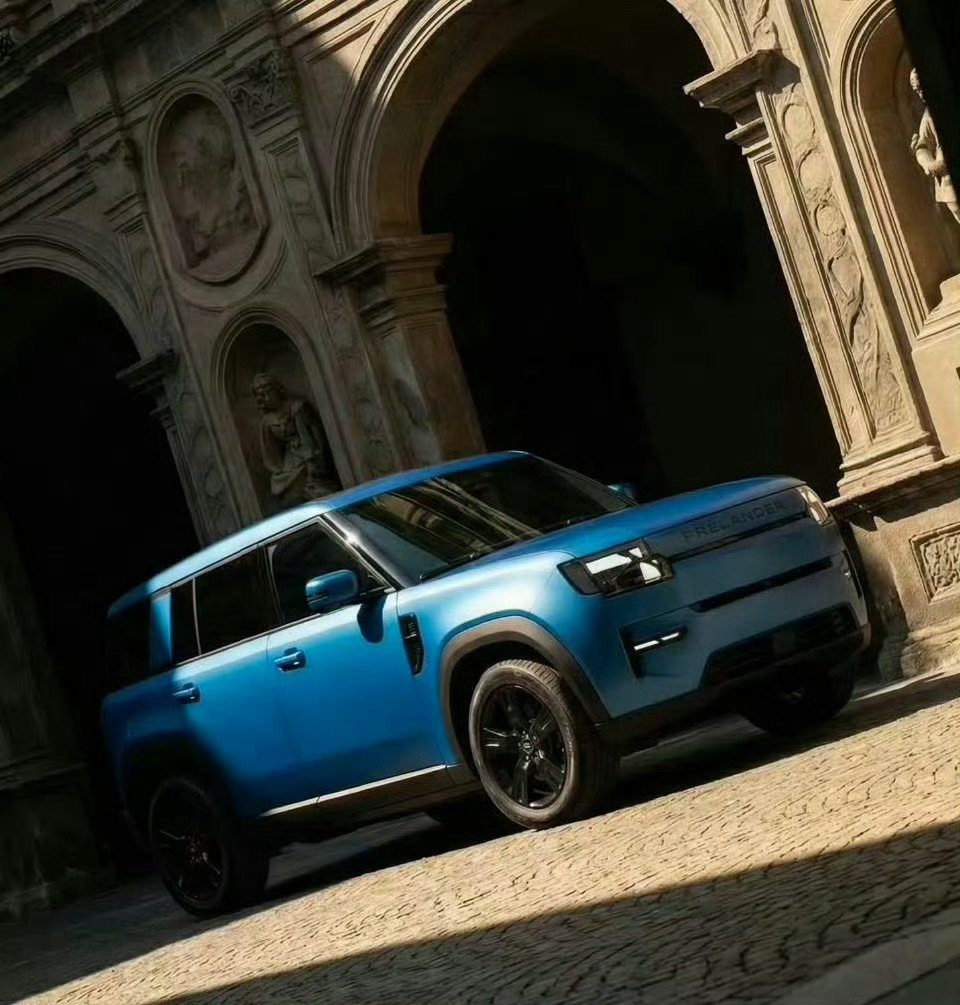 今天话题：众多豪华品牌纷纷推出迎合中国市场的新品牌，大家觉得这种带血脉传统的新车