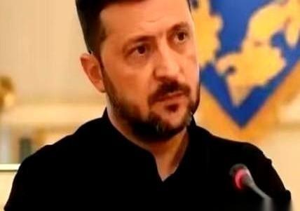 乌克兰这回，算是彻底看明白了。那个一直站在俄罗斯背后，让它不得不硬抗到底的，不是