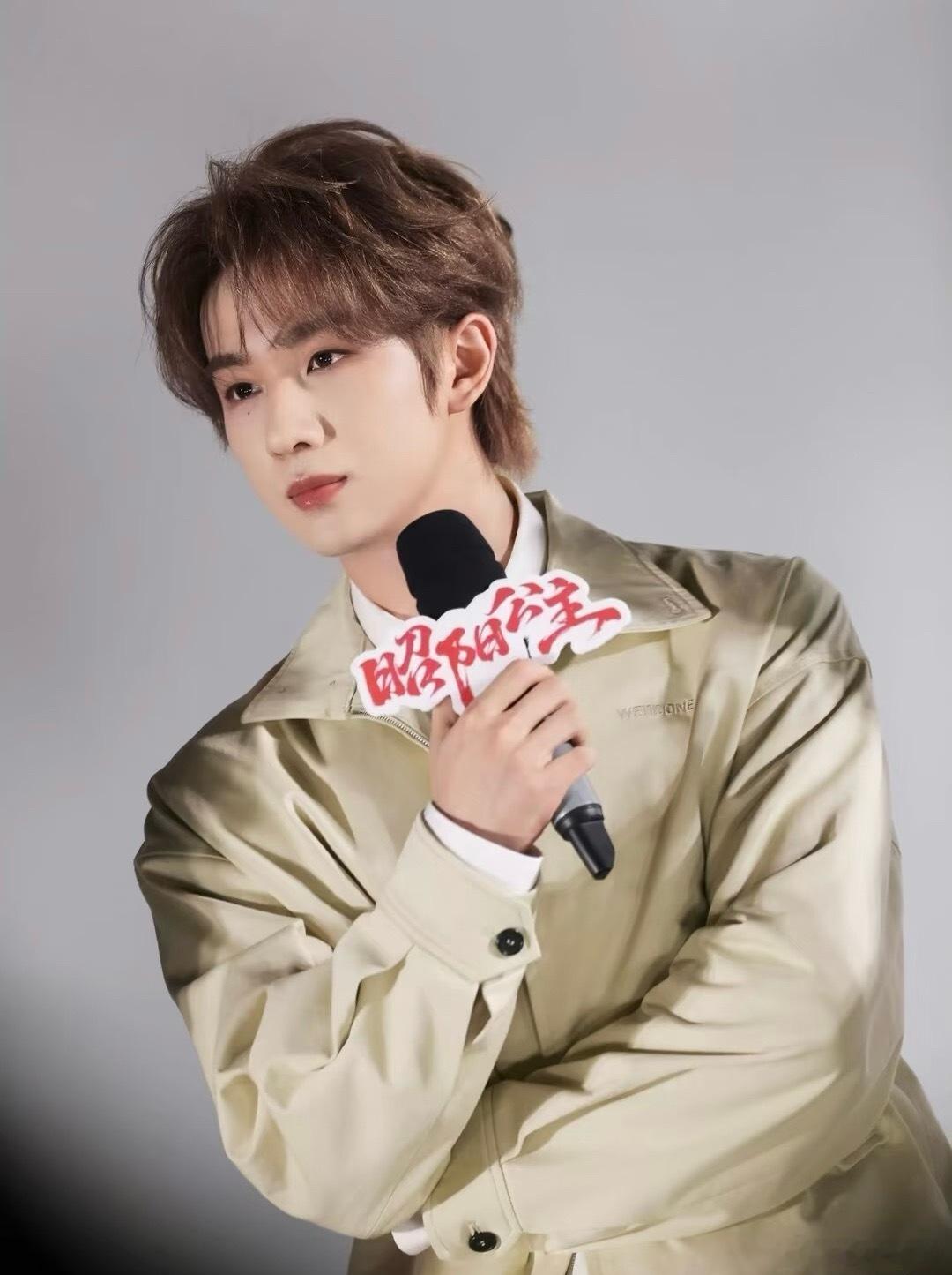 李宏毅后援会会长正式提出辞职每一份自发的热爱都值得被尊重，选择抽身离开是个人考量