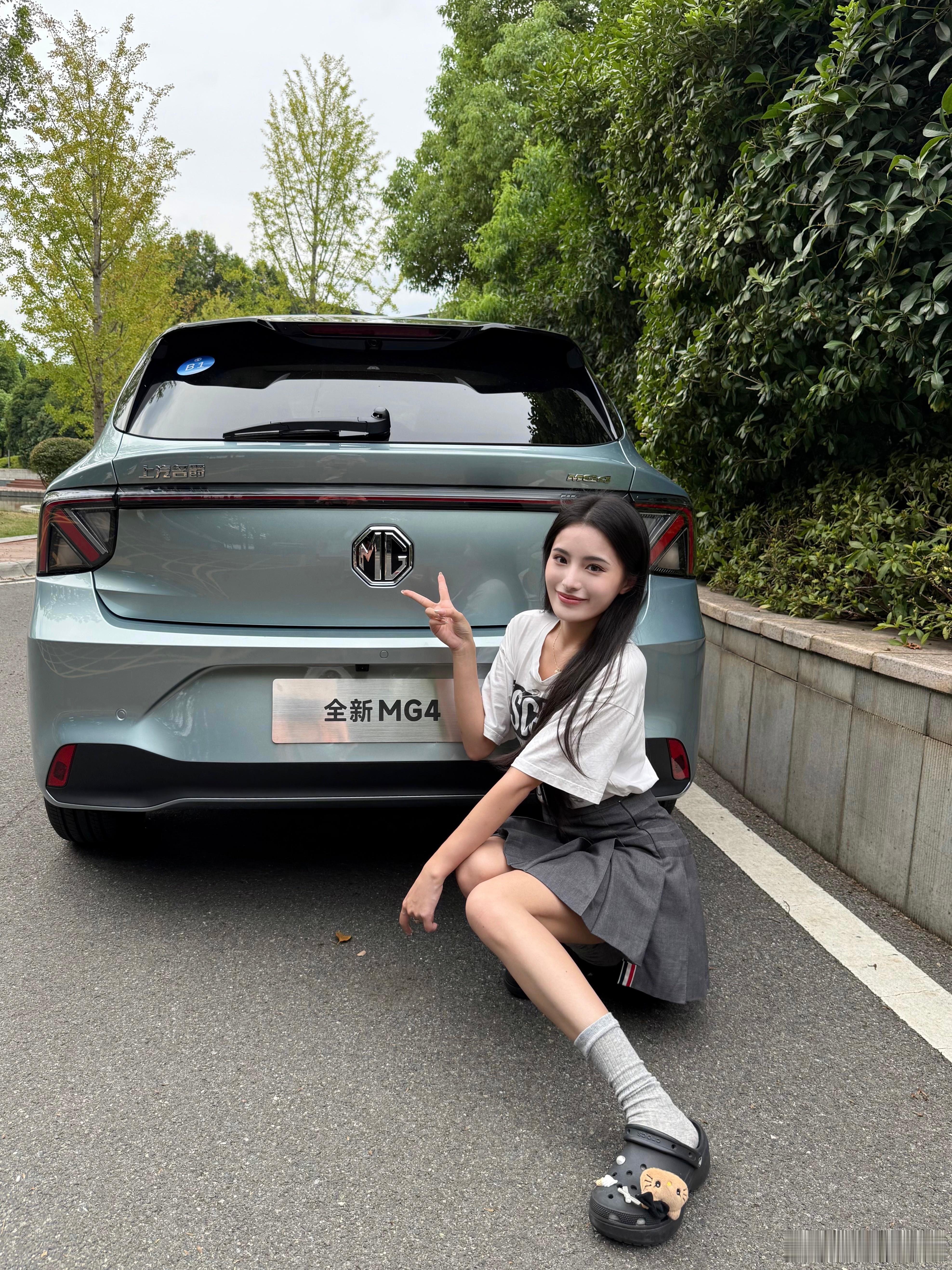 今天是MG4赛车手小新！来咸宁跑山啦～🏎️奶凶奶凶的MG4，搭配清波翠真的好青