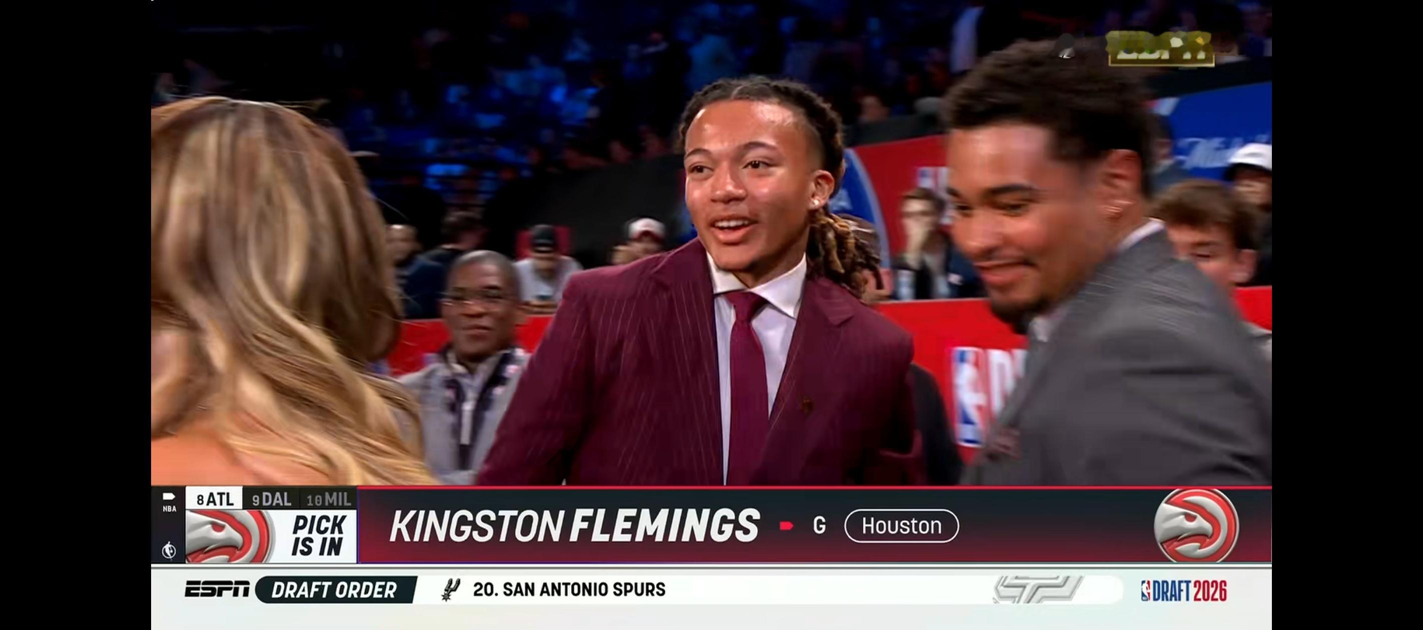 最喜欢罗斯，别说他俩长得还真有点像 nba选秀大会nba吐槽大会NBA