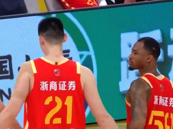 朱俊龙23+7末节独取14分，浙江广厦战胜北控豪取三连胜！北京时间2026年3月