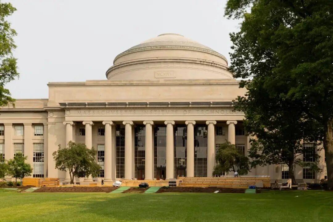 上周，特朗普政府向九所大学提出了一项《高等教育学术卓越协议》（Compact f