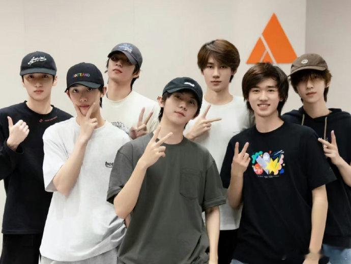 百度云盘官宣时代少年团太有排面了！百度网盘时隔五年挑选第二位代言人，最终选定时代
