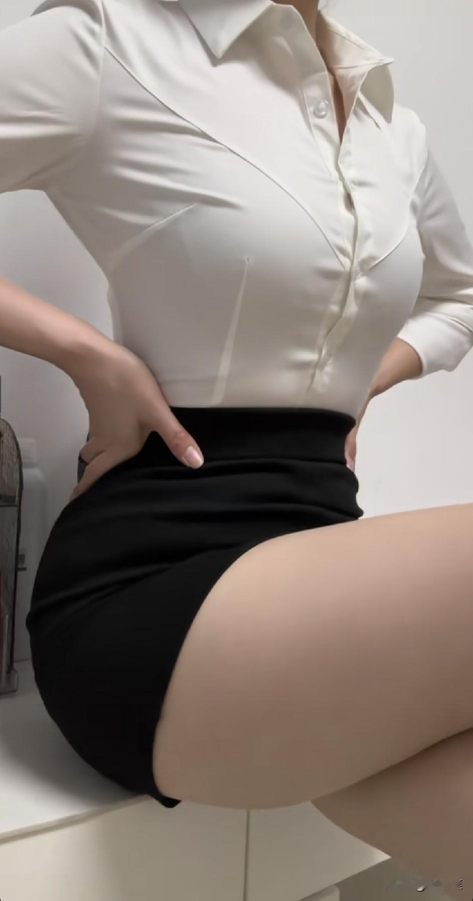 我的工作服好看吗？