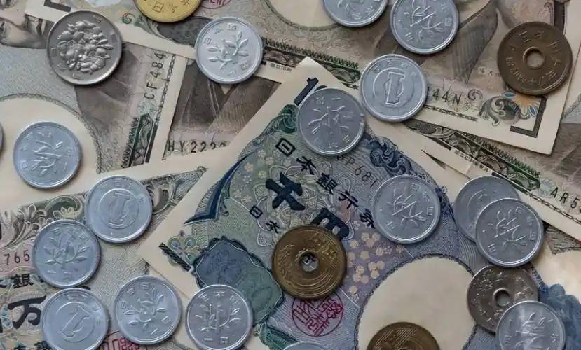 百万奖金全民狂欢，通胀贬值双重打击，日本民众直言不怕中国管制..
 
近日日本大