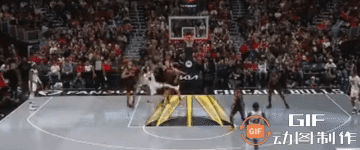 冲动是魔鬼！今天NBA杯公牛对阵热火的比赛上半场，公牛队球员许尔特在一次防守中被