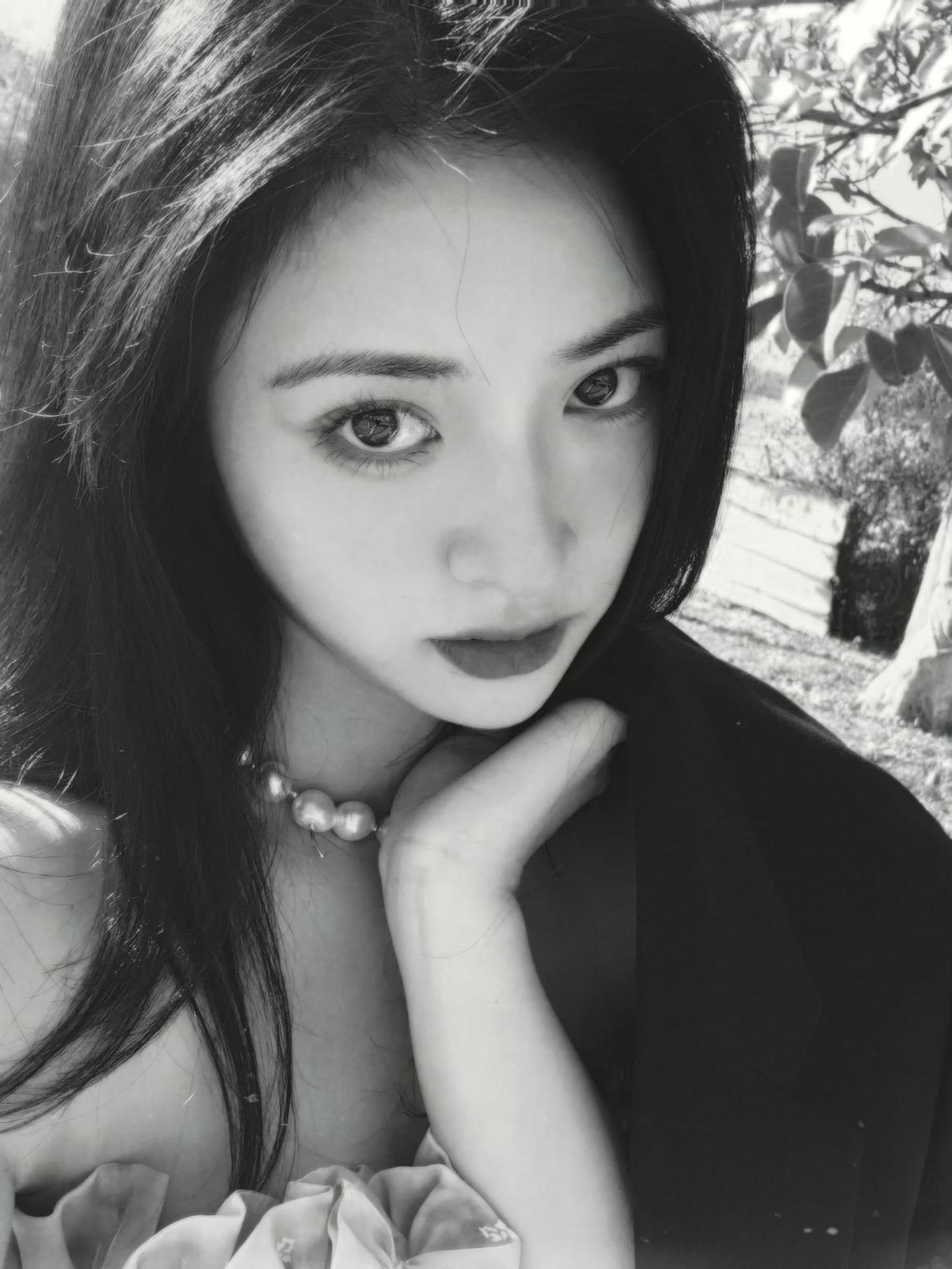 我姐独自发光!不是你们到底有没有 脑子都是t狗转世真的让我ex