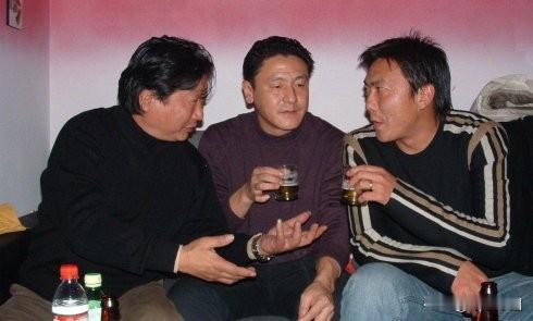 被遗忘的川足至暗：1990冲甲封神后，全队穷到近乎解散
 
世人皆知1995年成