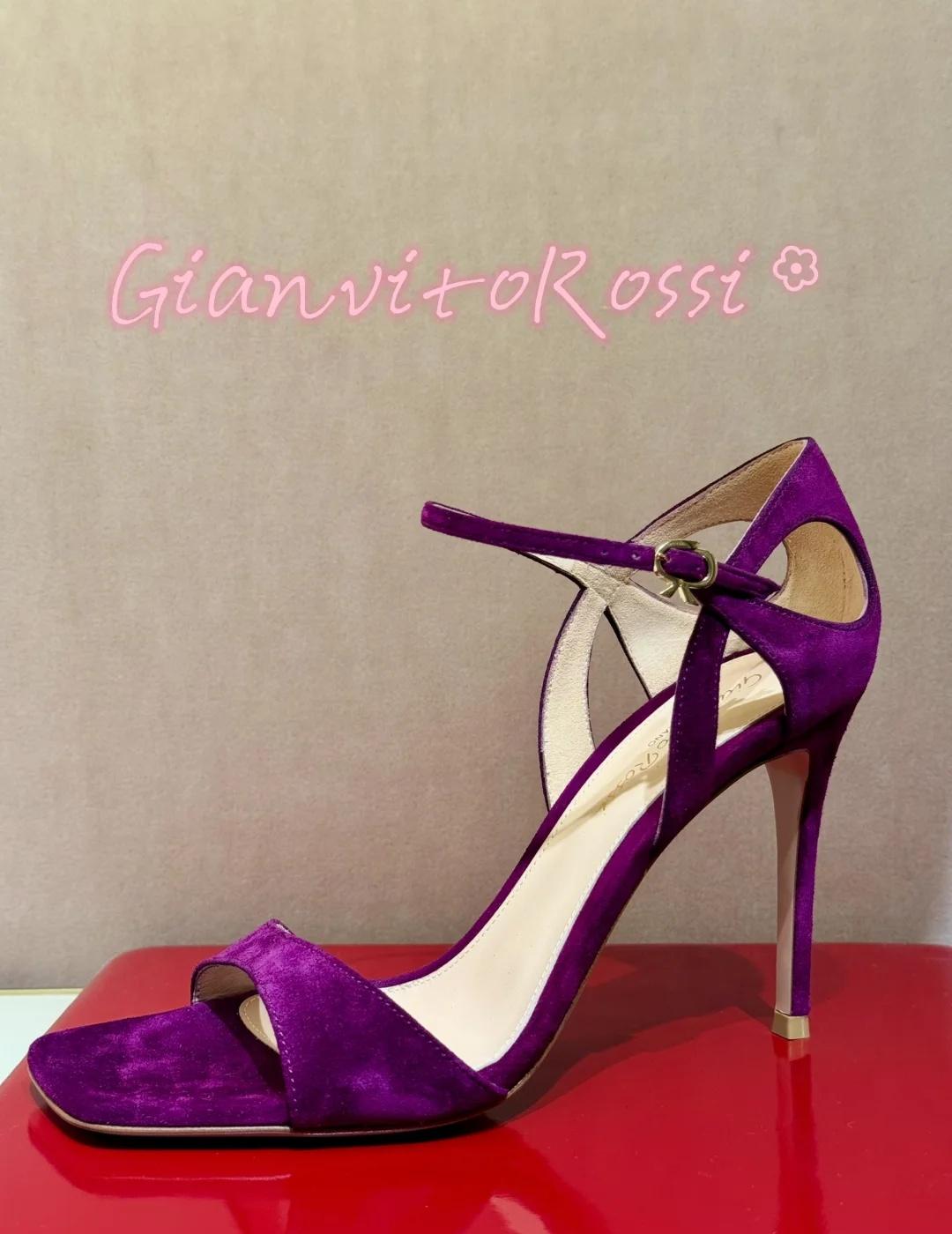 谁懂啊！紫色高跟鞋的含金量
[惊喜][惊喜][惊喜]GianvitoRossi 