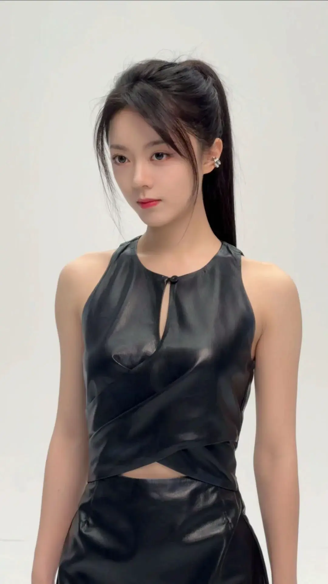 赵今麦 皮裙装