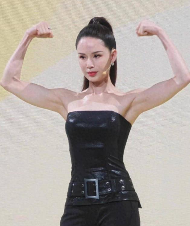 她一生不仅被老头“白睡”10年，还倒贴上亿，现在的下场令人惋惜。 2008年，郭