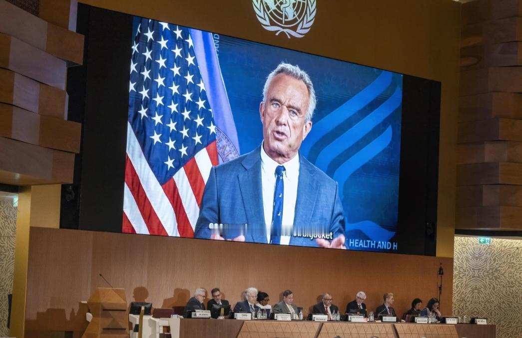 美国从世卫退群，不再交会费，周二直接摊牌了，想拉着一些人再重新组一局。

世卫的