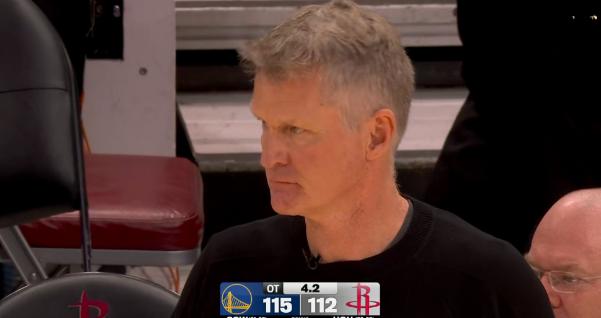 勇士主帅科尔真是太杀人诛心了！在今天勇士客场以115：113击败火箭的赛后采访中