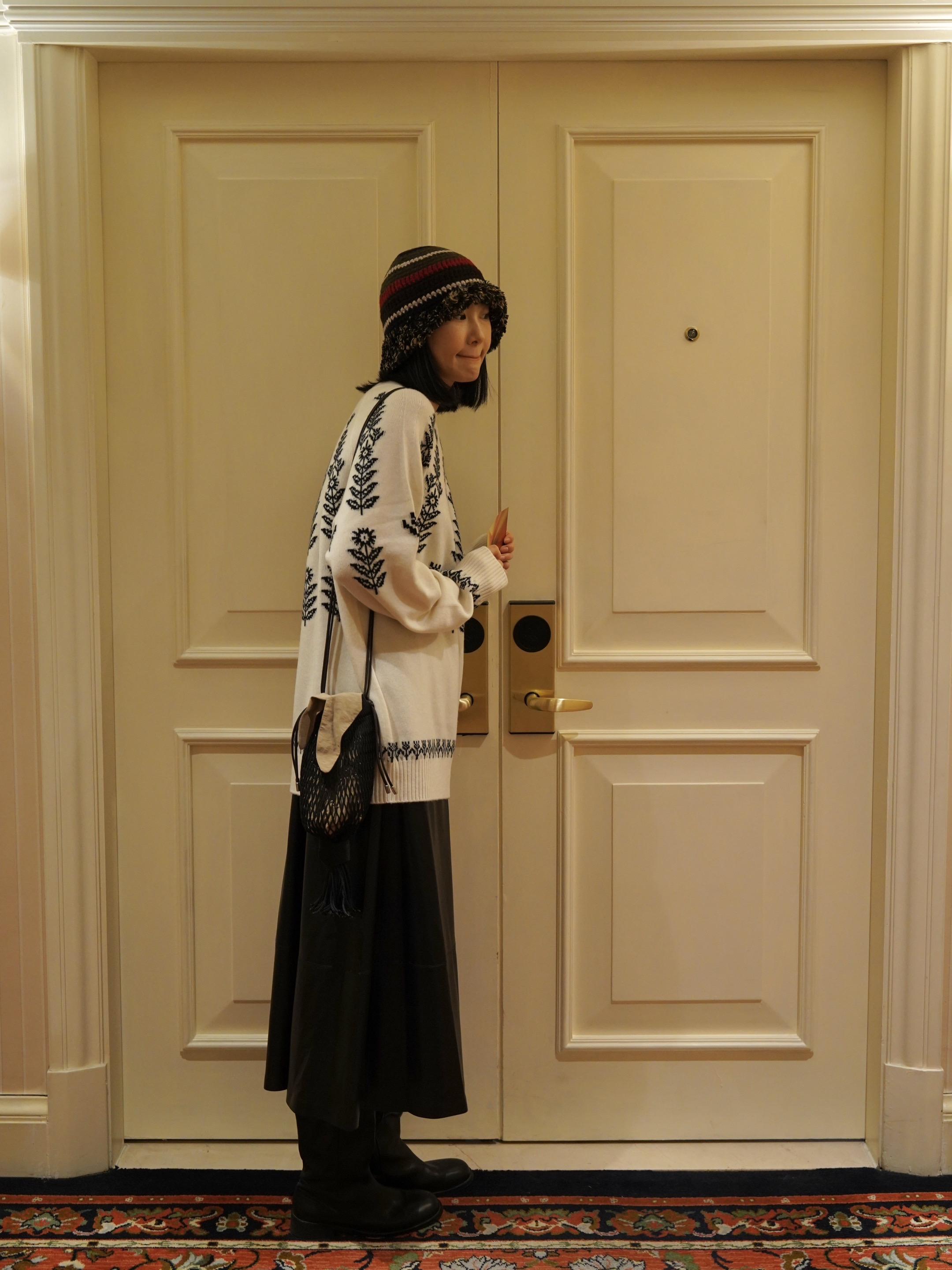 再会，北京的秋🍂 这次回北京勾起16、17年的回忆，银杏叶刚铺满胡同...