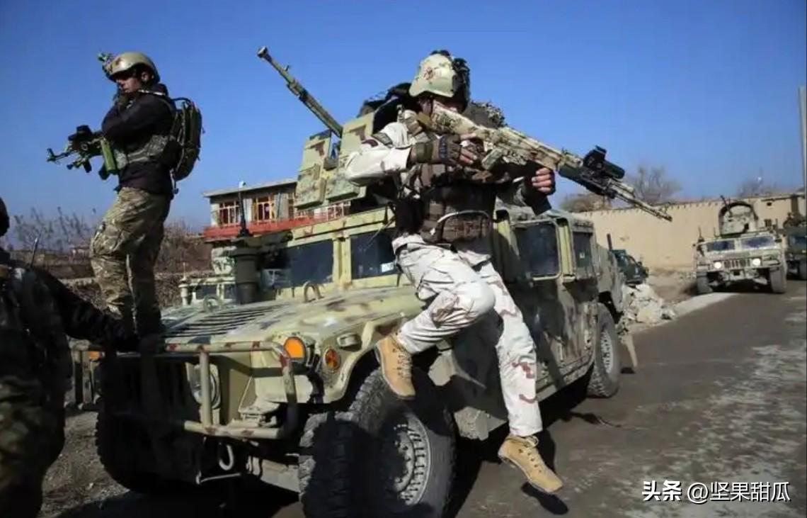 让美军基地成孤岛。伊拉克，巴格达机场的一位消息人士告诉半岛电视台，机场被攻击，袭